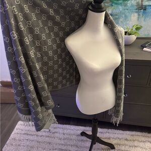 Gucci Light Gray GG Patterned Scarf